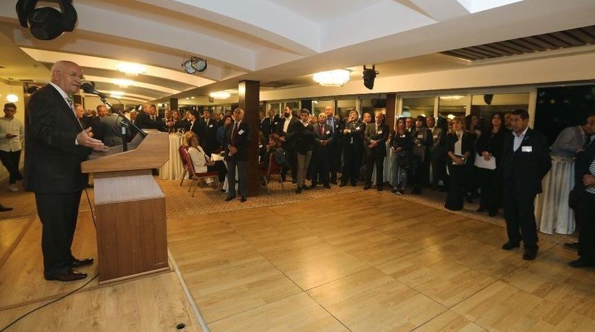 Başkan Yaşar Egeli Hemşehrileriyle Kokteylde Buluştu