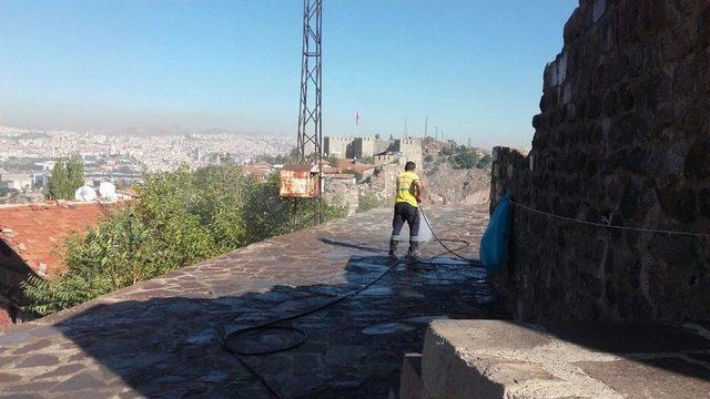 Ankara Kalesi’nde Temizlik