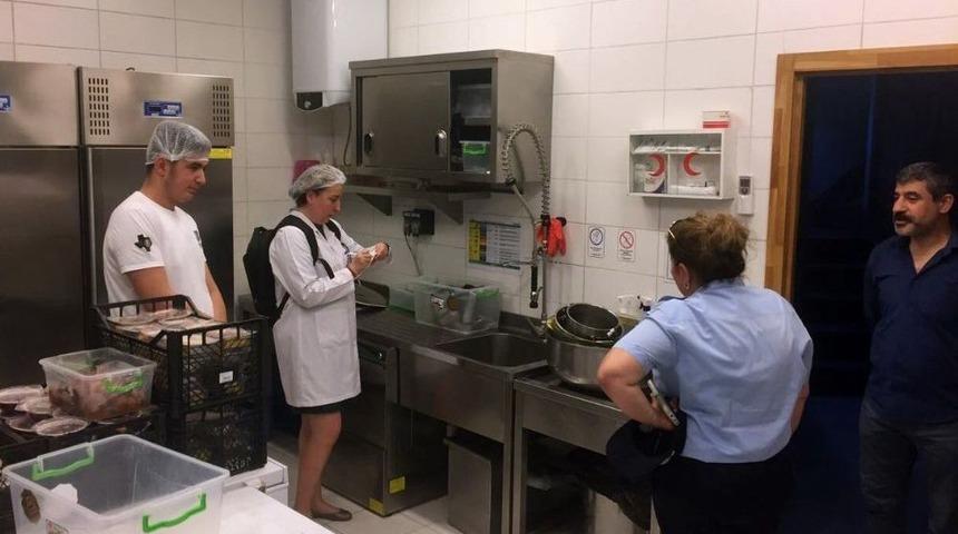 Ey&uuml;psultan Esnafı Hijyende &rsquo;m&uuml;kemmelleşiyor&rsquo;