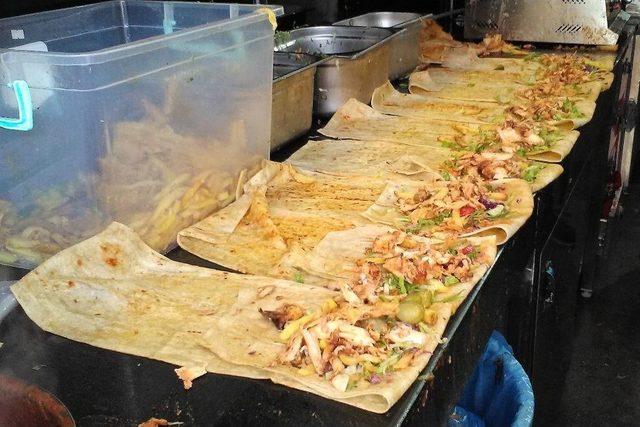 Bedava Döner İzdihamı