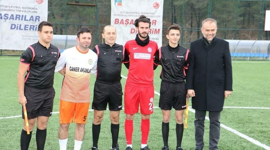 C&uuml;neyt &Ccedil;akır, &Ccedil;ekmek&ouml;y Derbisini Y&ouml;netti