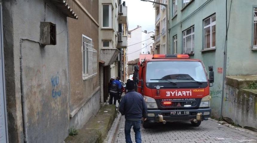 Biga&rsquo;da Bir Evde Yangın &Ccedil;ıktı
