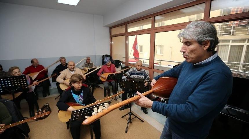 K&uuml;lt&uuml;r Sanat Kurslarına Rekor Başvuru