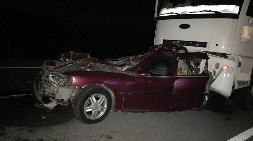 Ak Parti Şuhut İl&ccedil;e Gen&ccedil;lik Kolları Başkanı Trafik Kazası Ge&ccedil;irdi