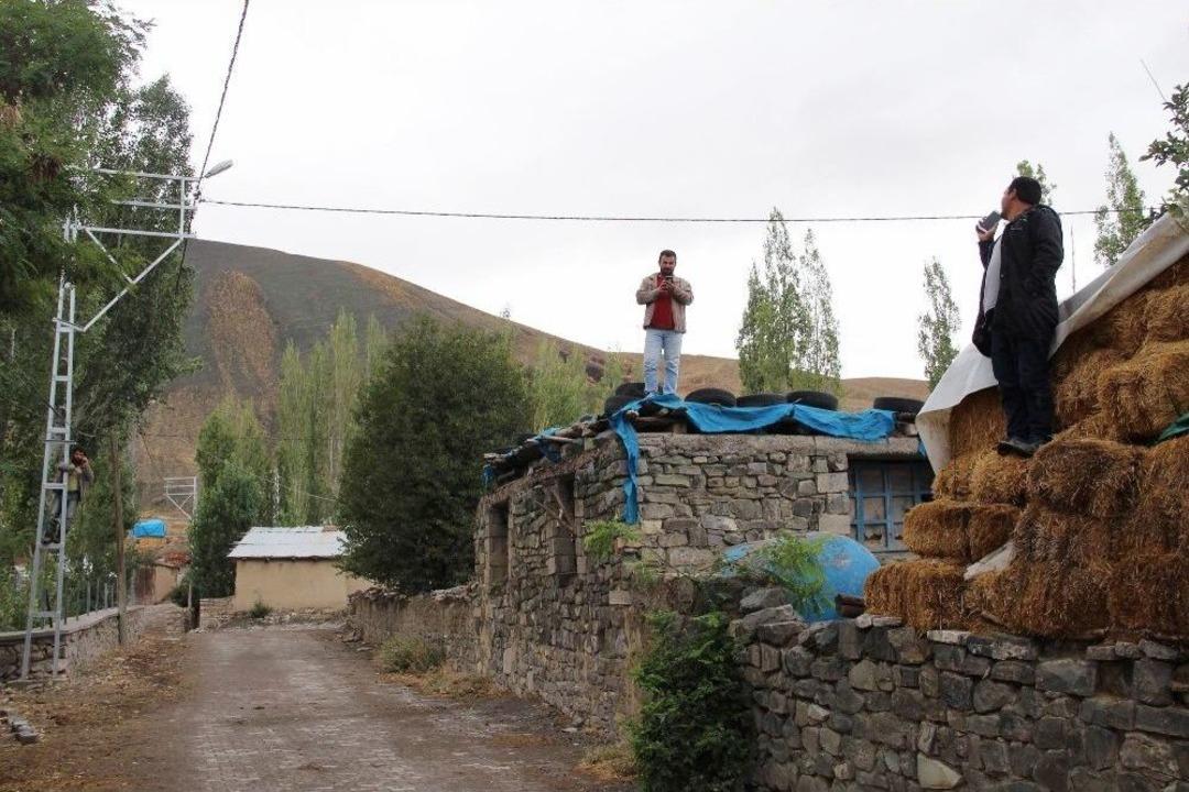 K&ouml;yl&uuml;ler Şebekelerini Arıyor