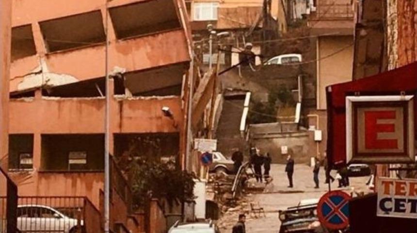 Okul Yıkım &Ccedil;alışmasında Faciadan D&ouml;n&uuml;ld&uuml;