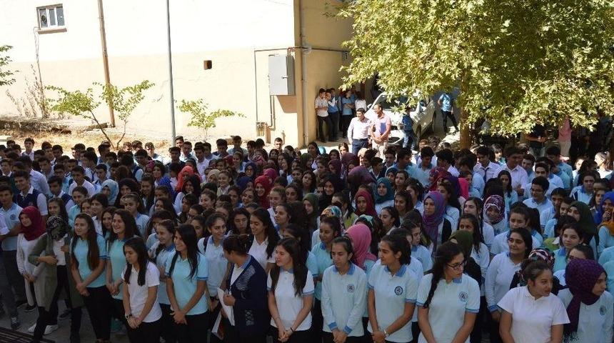 Şampiyon &Ouml;ğrenciler İ&ccedil;in Adak