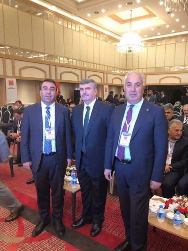 Başkan Toksoy Ve Altay, Belediyeler Birliği Toplantısına Katıldı