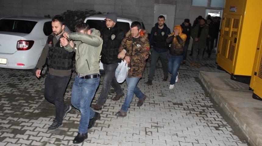 Samsun’da Uyuşturucu Ticaretinden 9 Kişi Adliyeye Sevk Edildi