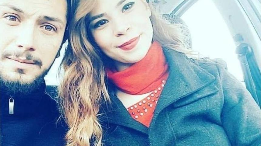 Ailesine T&uuml;fekle Şaka Yaparken Başından Vurularak &Ouml;ld&uuml;