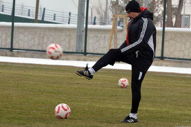 Büyükşehir Belediye Erzurumspor’da Balıkesir Mesaisi