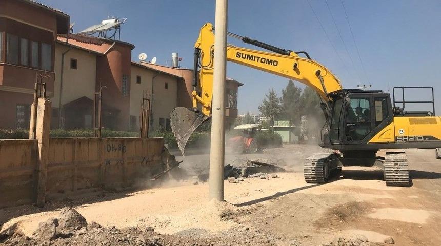 B&uuml;y&uuml;kşehir Belediyesi Yeni Yollar A&ccedil;ıyor