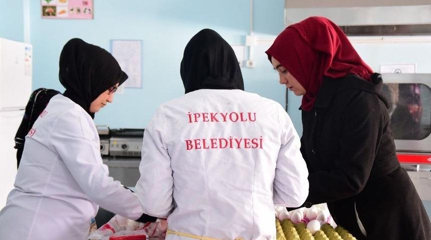 İpekyolu Belediyesinden Aş&ccedil;ılık Kursu