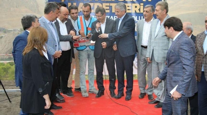Elazığ Belediyesi&rsquo;nin Palu&rsquo;da &Uuml;st Yapı &Ccedil;alışmaları