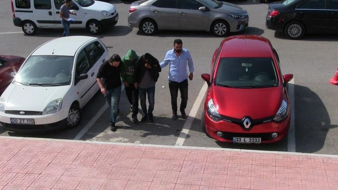 Biri Sokakta Biri Partide Yakalandı