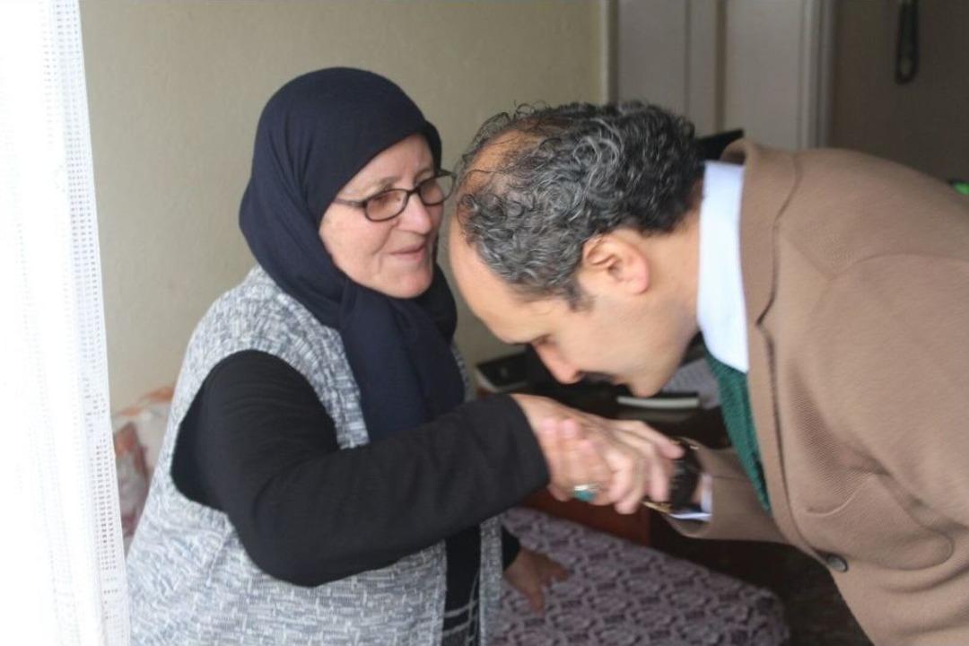 Ak Parti Yaşlıları Unutmadı