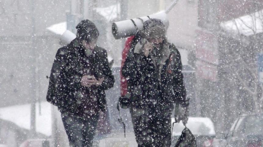 Ardahan G&uuml;ne Karla Uyandı