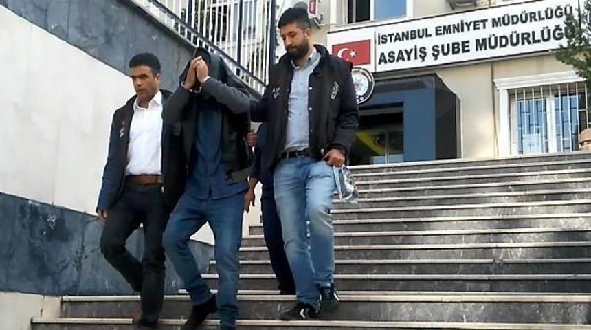 157 Bin Lirayı Otomobilde Bırakıp Ayakkabı Almaya Gidince Soyuldu