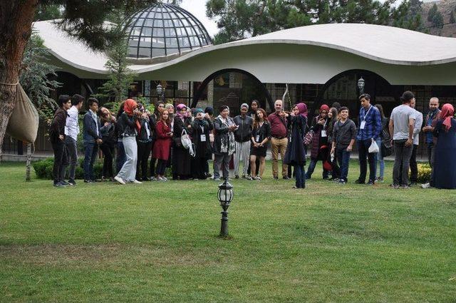 Gençdes Projesi Kapsamında 5’i Yabancı Uyruklu 50 Üniversite Öğrencisi Bilecik’te