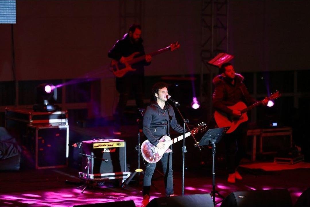 Atat&uuml;rk &Uuml;niversitesinden &Ouml;ğrencilerine Buray S&uuml;rprizi