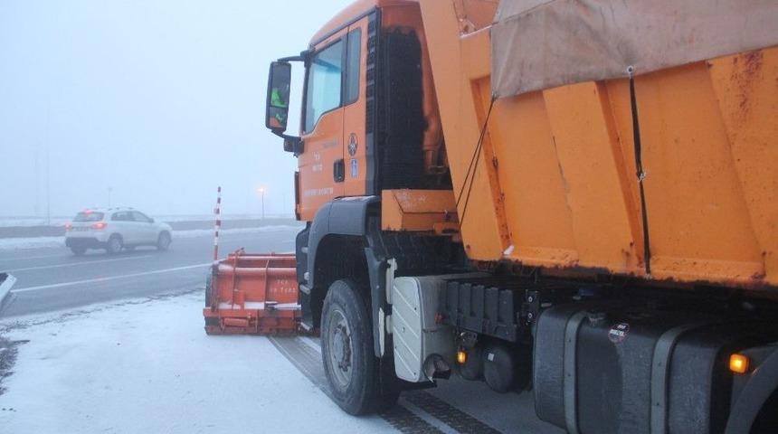 Bolu Dağı&rsquo;nda Yoğun Sis Etkili Oluyor