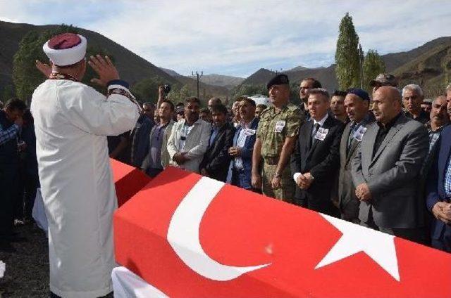 Doğubayazıt Şehitleri Törenle Uğurlandı (2)