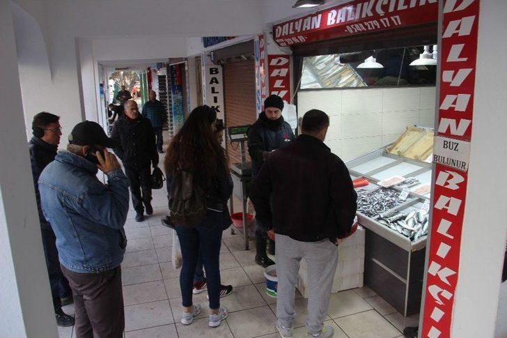 Soğuk Hava Balık Tezgahlarını Vurdu G4