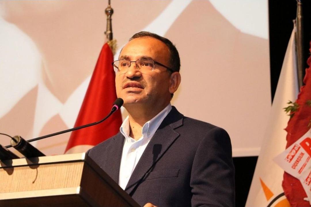 Bozdağ, "t&uuml;rkiye 10 Civarı Ter&ouml;r &Ouml;rg&uuml;t&uuml;yle Tek Başına M&uuml;cadele Ediyor"