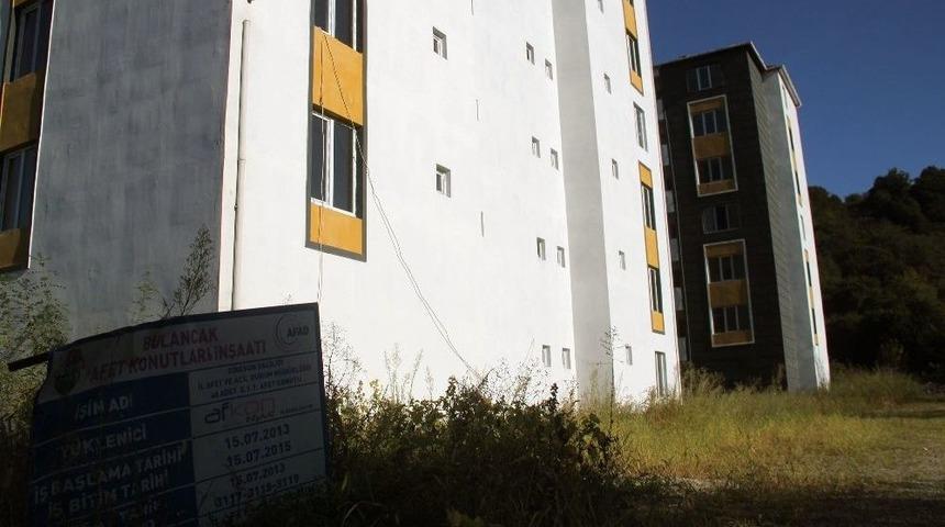 Afetzedeler Çifte Afet Yaşıyor