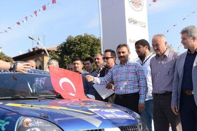 44. Hitit Rallisi Seyirci Özel Etabı İle Başladı