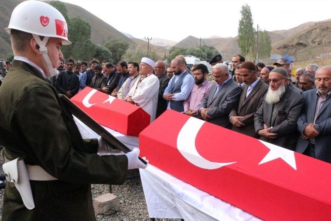 Ağrı&rsquo;da Şehit G&uuml;venlik Korucuları Son Yolculuklarına Uğurlandı