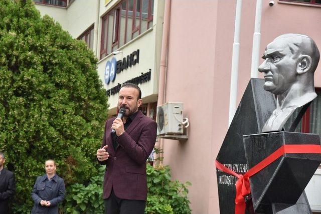 İzmit Belediyesi&rsquo;nin Okullardaki Hizmeti Devam Ediyor 1