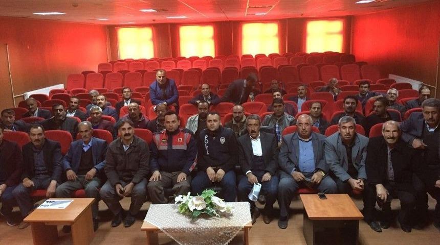 Jandarma, Servis Şof&ouml;rlerine Eğitim Vermeye Devam Ediyor