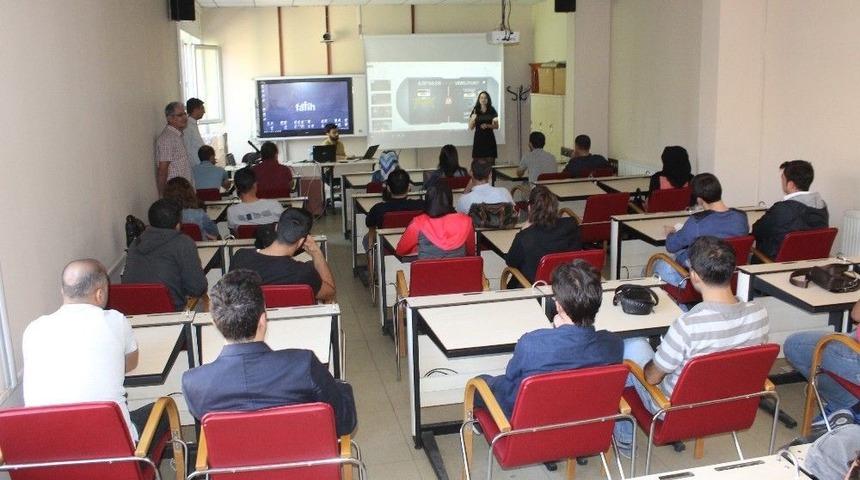 &Ccedil;ocuklar Sorunları Bilişim İle &Ccedil;&ouml;zecek