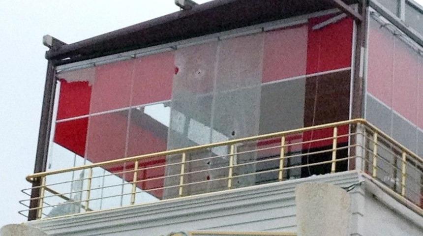 Beyoğlu&rsquo;nda Kafeye Silahlı Saldırı