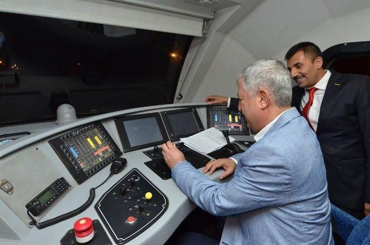 Malatya’dan 350 Kişilik Kafile, Halisdemir’in Kabrini Ziyarete Gitti G1