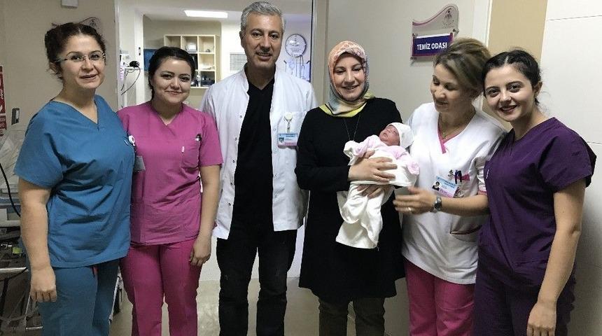 Saadet Eda Bebek 3 Bu&ccedil;uk Ay M&uuml;cadele Verdi, Yaşama Tutundu