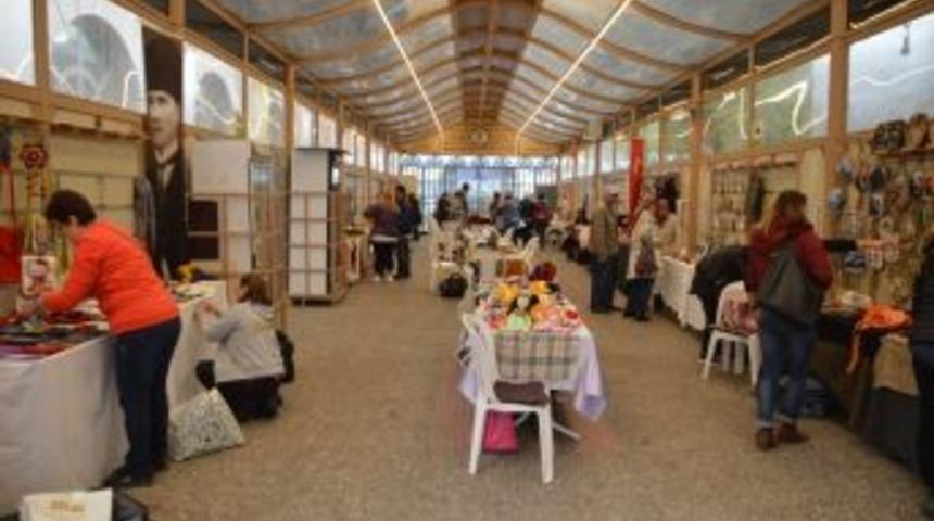 Kadınların El Emeği &Uuml;r&uuml;nleri Hanımeli Sokak&rsquo;ta