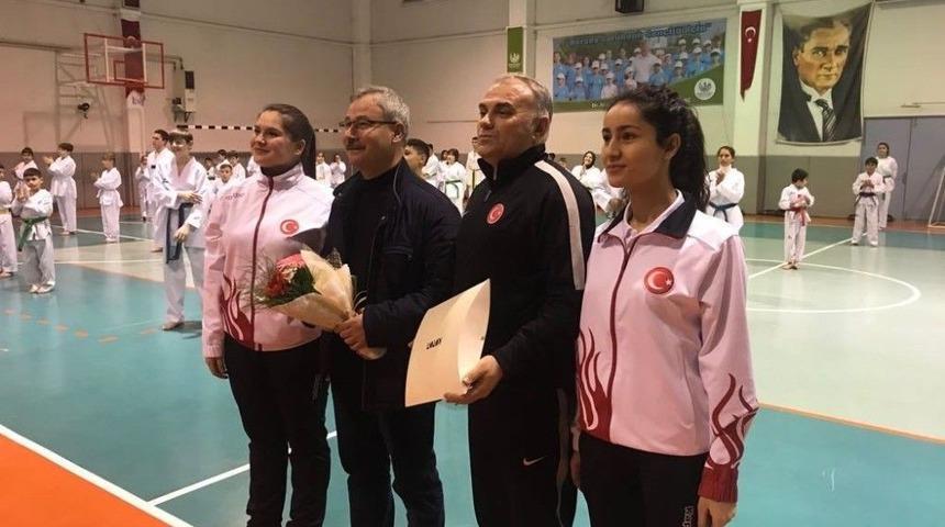 Saruhanlılı Tekvando Sporcuları Kuşak Sınavını Ge&ccedil;ti