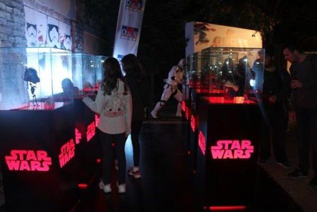 Star Wars Hayranları, D&r’Larda Artırılmış Gerçeklikle '#gücübul’Du