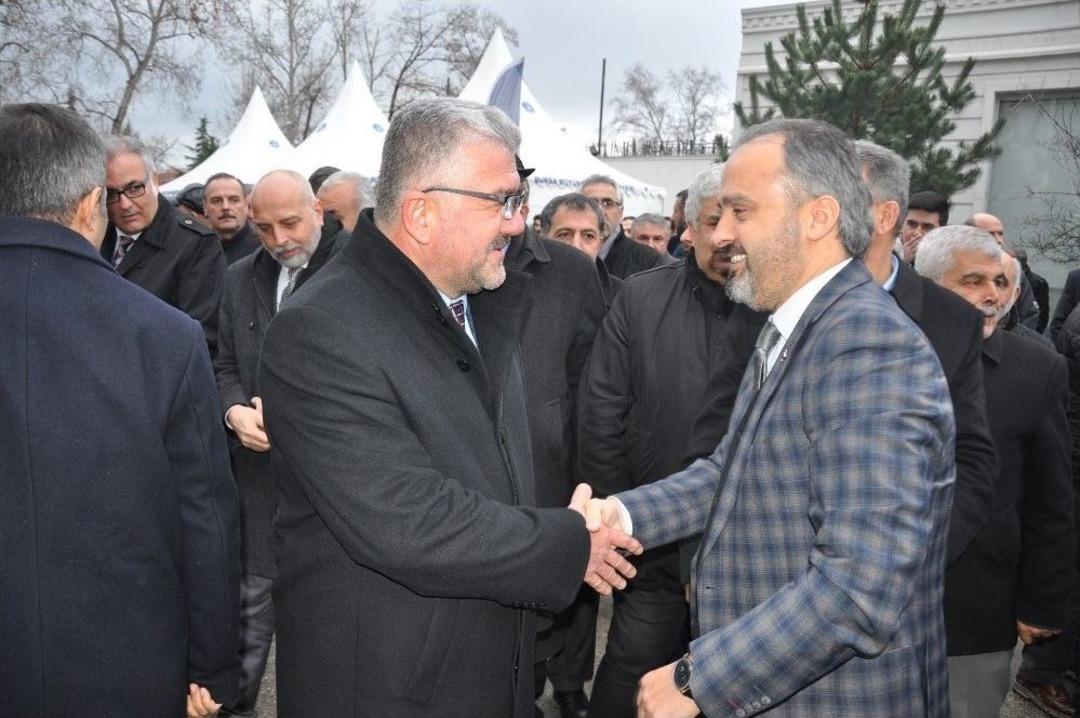 İneg&ouml;l&rsquo;e Modern Buski Binası