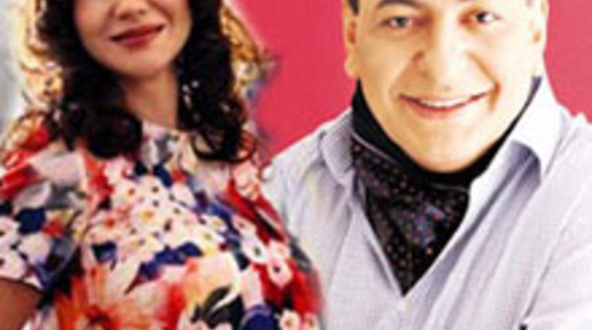 Reha Muhtar İkizleri Kucağına Aldı