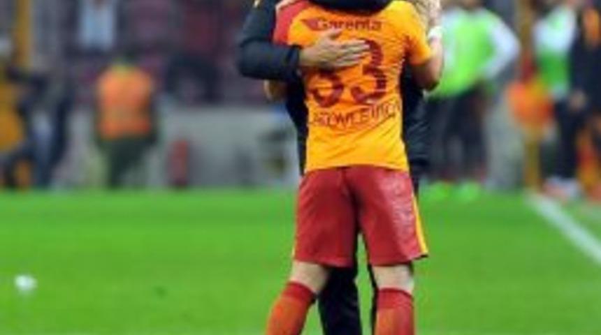 Latovlevici, Eski Takımına Karşı