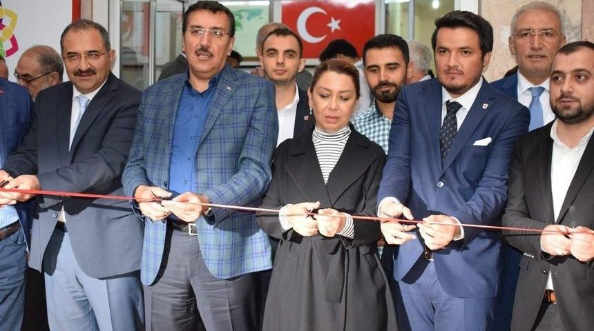 &rsquo;şehir Medeniyet Ve Kitap Kafe&rsquo; A&ccedil;ıldı