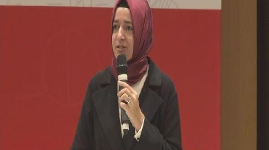 Bakan Kaya: Tiş&ouml;rtlerini Tankın Egzozuna Tıkayarak Aslında En B&uuml;y&uuml;k Inovasyon &Ouml;rneğini G&ouml;sterdiler