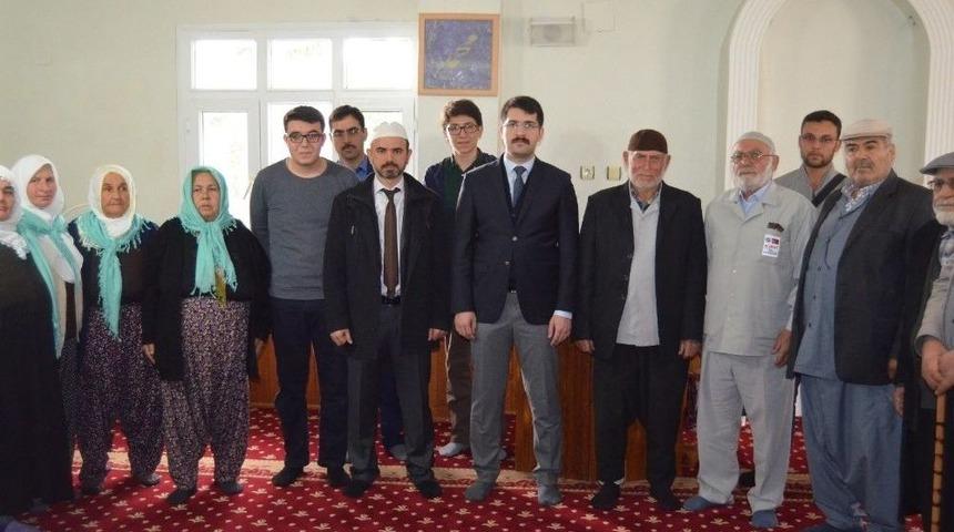 Sumbas&rsquo;ta Umreye Gidenler Uğurlandı