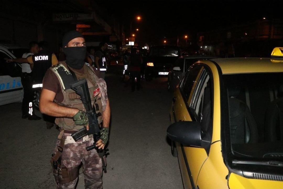 Adana&rsquo;da 1700 Polisle Huzur Uygulaması