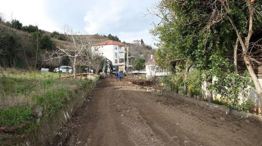 Başiskele&rsquo;de Eski Yollar Yeniden Elden Ge&ccedil;iriliyor