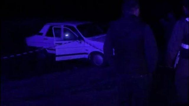 Kamyonet Düğüne Gidenleri Taşıyan Minibüs Ve Otomobile Çarptı: 10 Yaralı  2