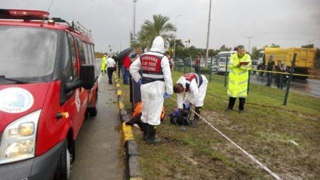 Manavgat ta Tur Minib&uuml;s&uuml; Devrildi: 3 &Ouml;l&uuml;, 11 Yaralı (Yeniden) 3